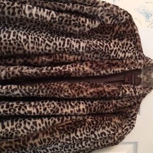 Short faux fur jacket
